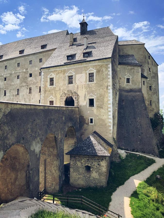 Hotel Burg Altpernstein à Micheldorf in Oberösterreich Extérieur photo